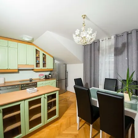 Apartment Apartman Citadela *